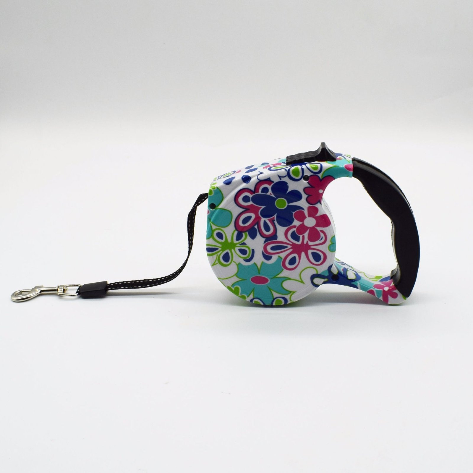 Retractable Leash with Black Handle - Image 7