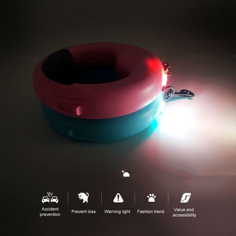 Rechargeable LED Telescopic Dog Leash - Image 3